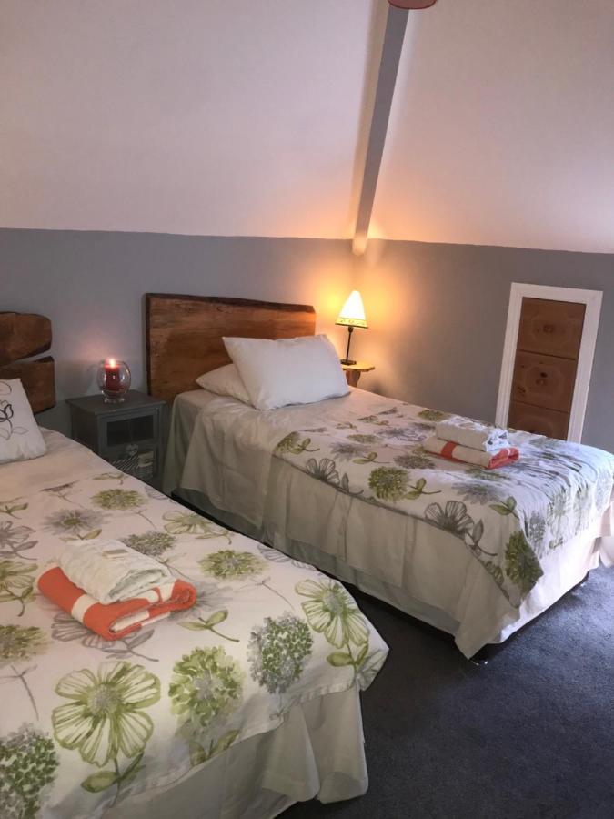 Aurora House Bed And Breakfast アシー エクステリア 写真